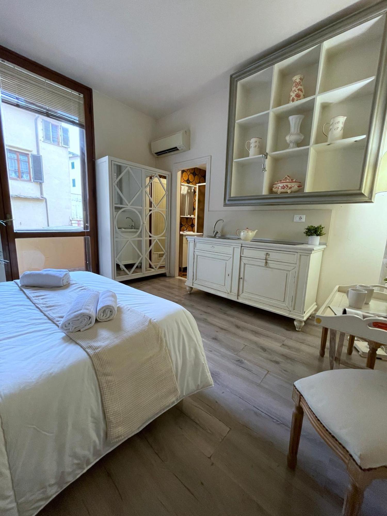 Charming Studio Next To The Duomo Florencia Exterior foto